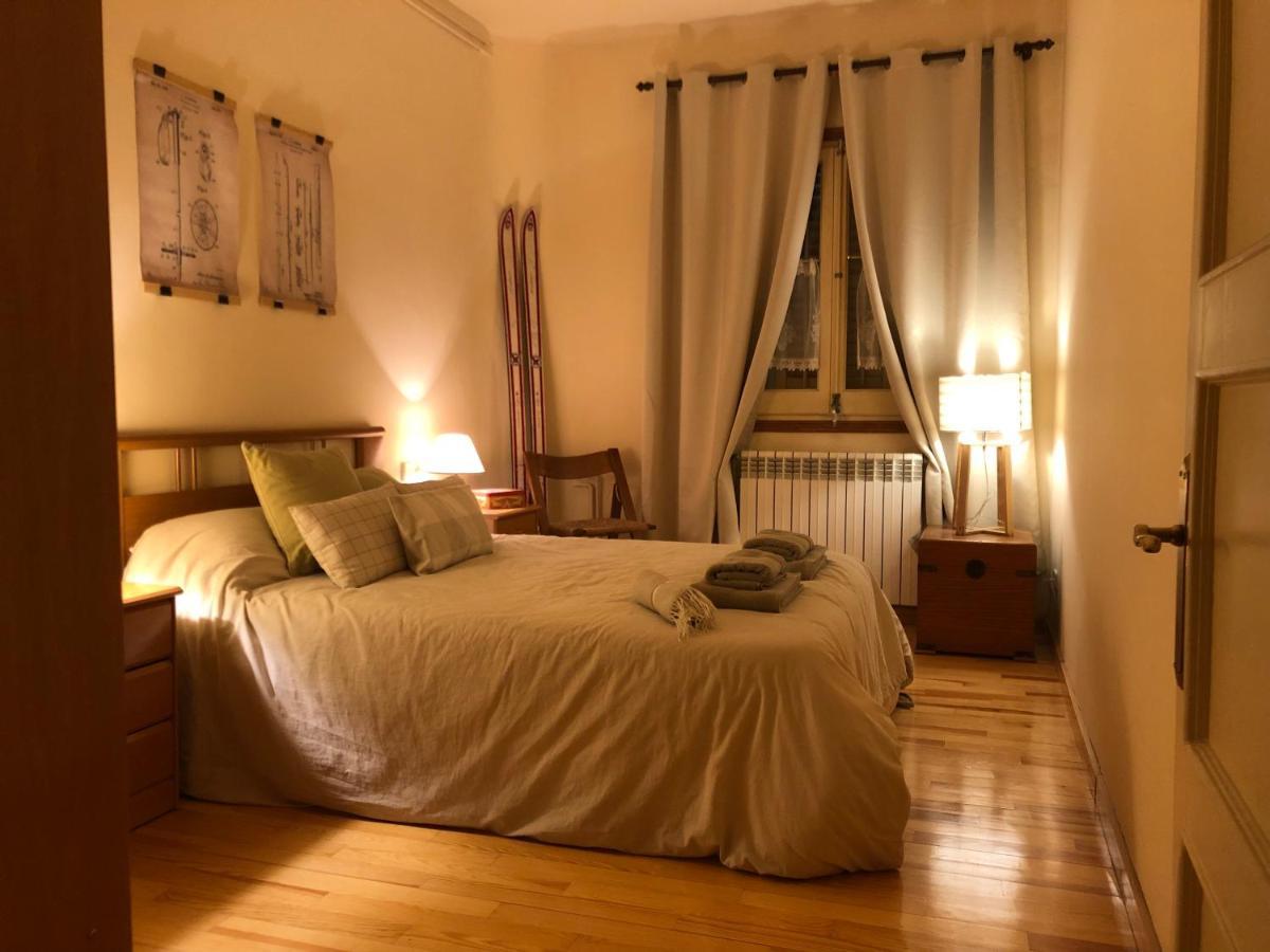 Maison Biscuit. Apartament A La Placa De La Vila 캄프로돈 외부 사진