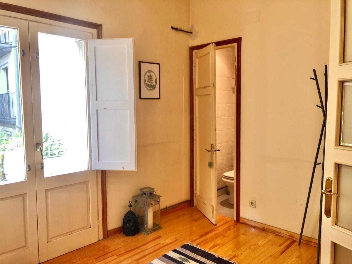 Maison Biscuit. Apartament A La Placa De La Vila 캄프로돈 외부 사진