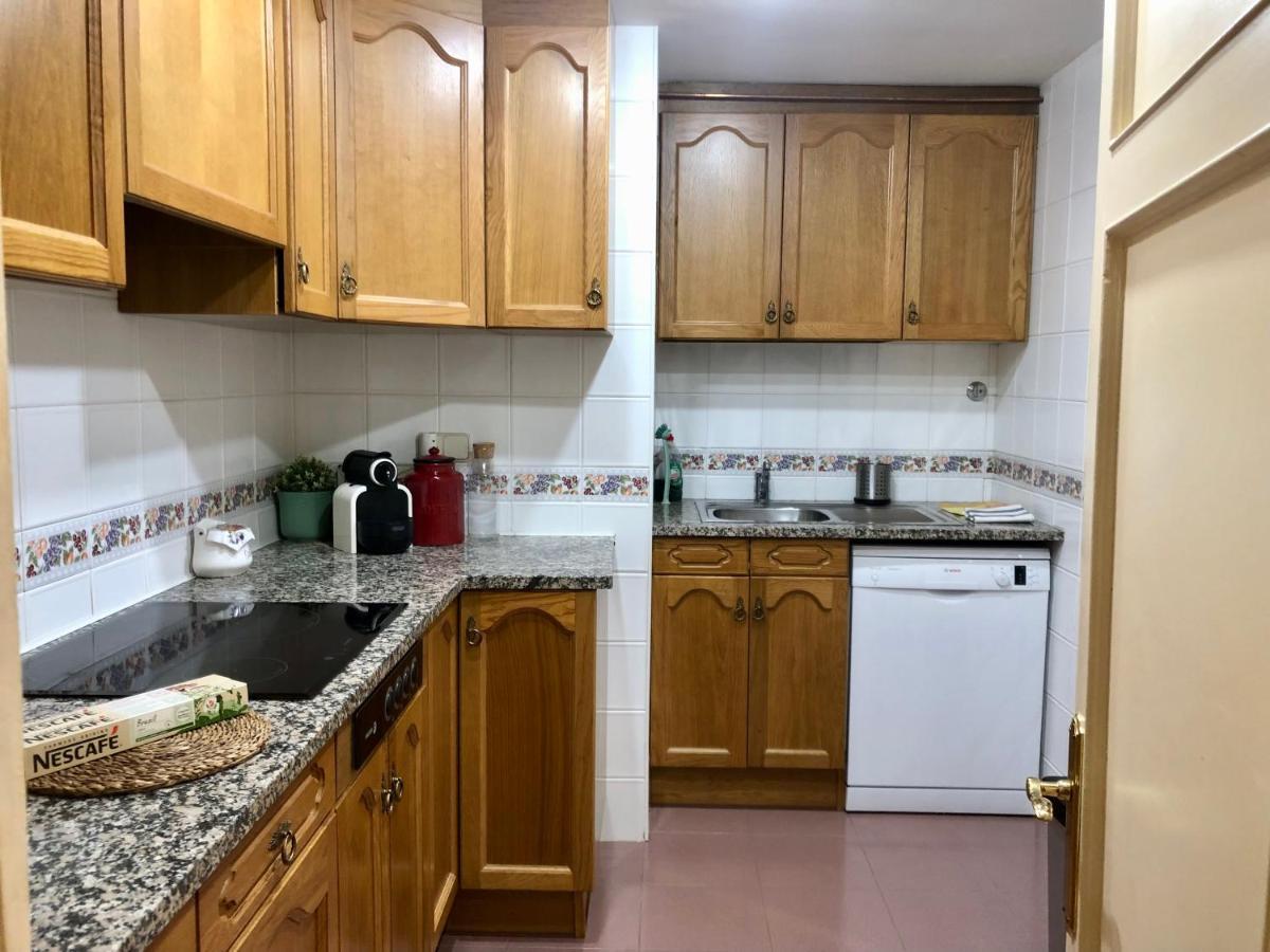 Maison Biscuit. Apartament A La Placa De La Vila 캄프로돈 외부 사진