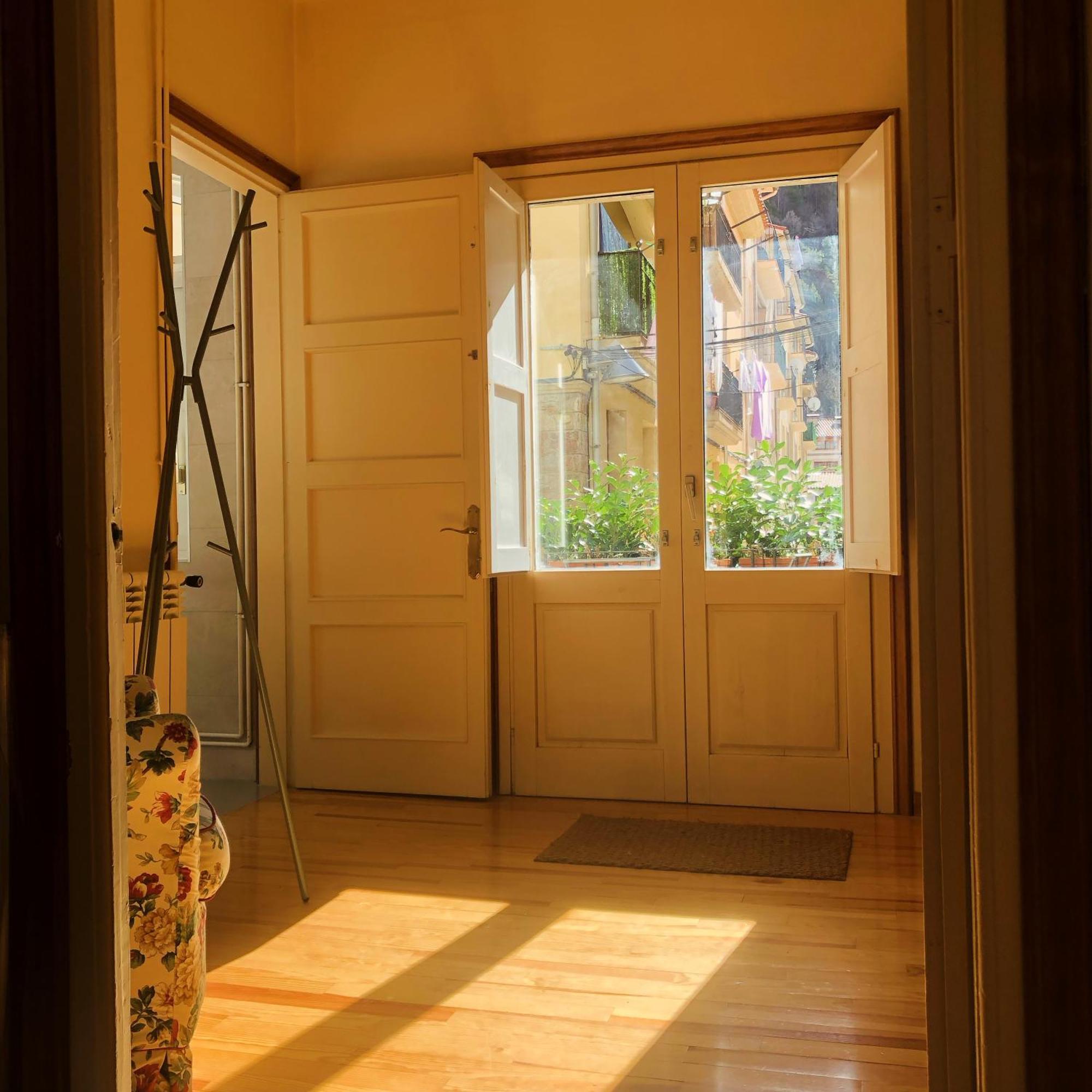 Maison Biscuit. Apartament A La Placa De La Vila 캄프로돈 외부 사진